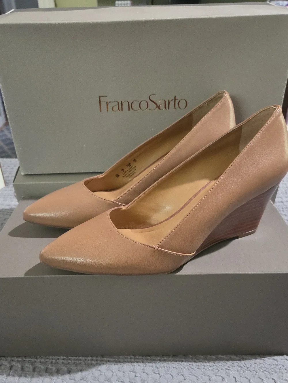 Franco Sarto Frankie, Cool Taupe Pointed Toe Wedge Pumps Size 6